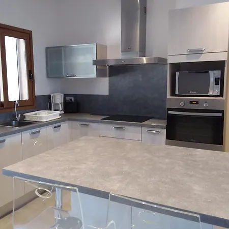 Jolie Location Apartment